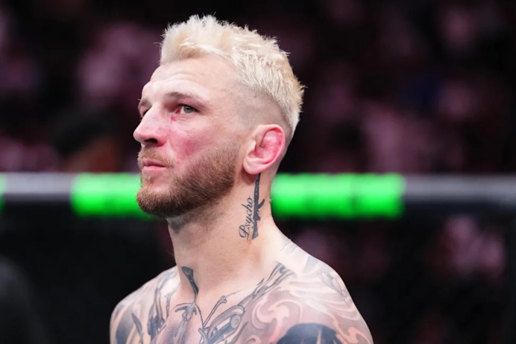 Daniel Cormier批评Dan Hooker在UFC巴黎失利后接受看门人角色:“在这个位置上太过舒适了”
