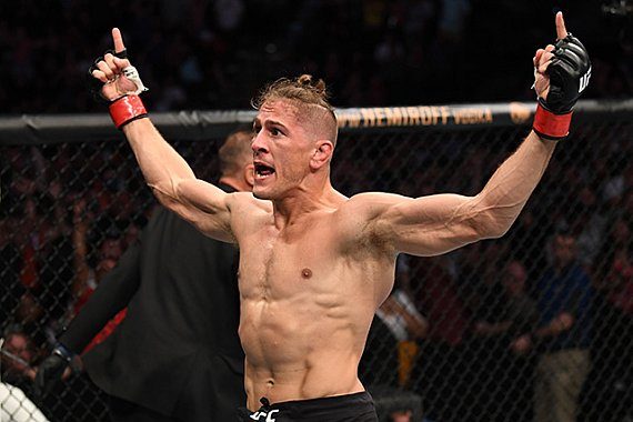 据报道，Niko Price 将在10月的UFC格斗之夜赛事中对阵 Leon Shahbazyan。
