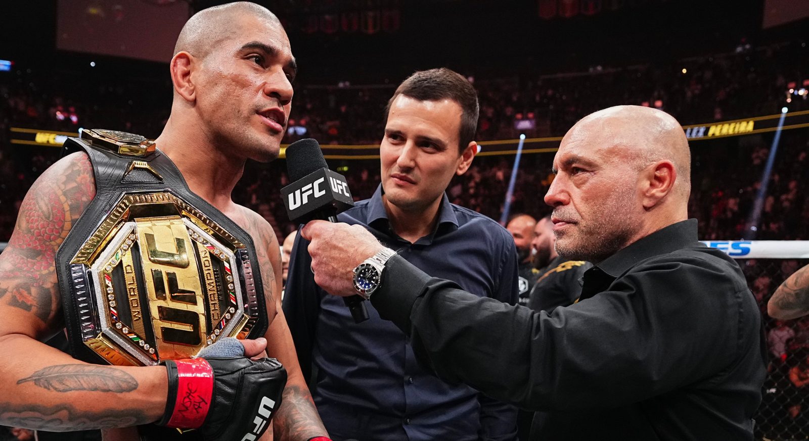 亚历克斯·佩雷拉(Alex Pereira)输给西里尔·冈(Ciryl Gane)后,他原本计划在 UFC 自由日 250 活动上发起挑战的打算也随之搁浅。