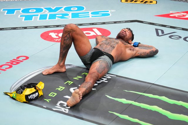 若昂德森·布里托认为 UFC 331 可能成为吉加·奇卡泽的“终点”：“这是一个新时代”